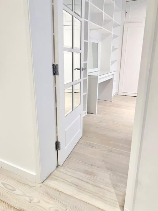 Stunning 4 Bed Flat Near Notting Hill And Hyde Park Londra