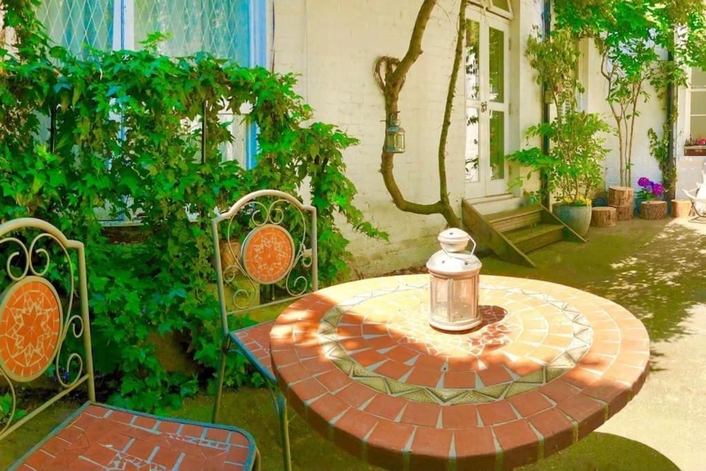 Stunning 4 Bed Flat Near Notting Hill And Hyde Park * Londra